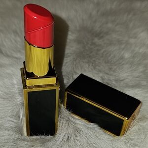 Vibrant Red Lipstick Lighter in Elegant Black and Gold Case